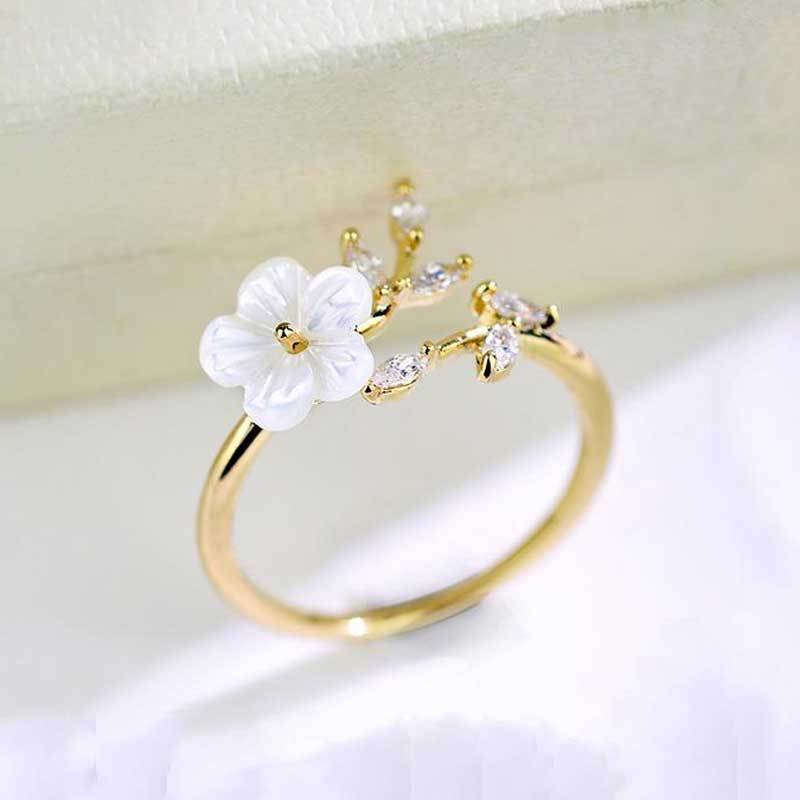 Creative Stylish Elegant And Simple Natural Flower Leaf Ring