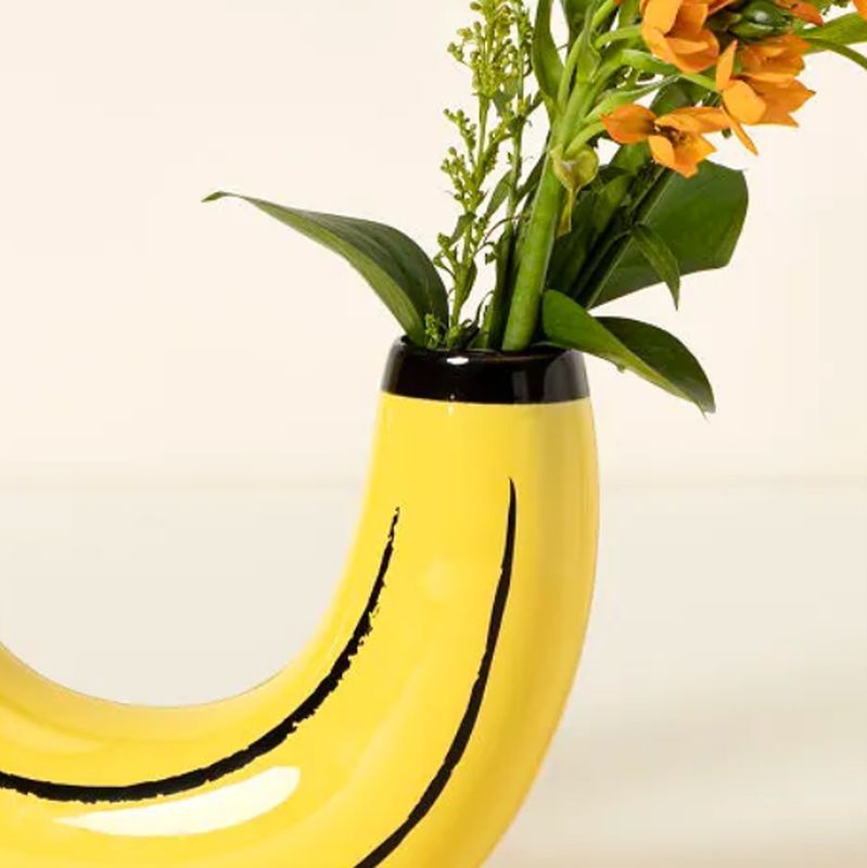 Simple Banana Vase Flower