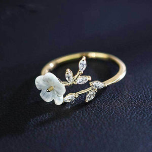 Creative Stylish Elegant And Simple Natural Flower Leaf Ring